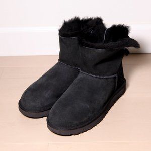 UGG Women's Mini Bailey Bow Ankle Boots NWOT Size 10